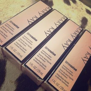 Mary Kay Time-wise Foundation